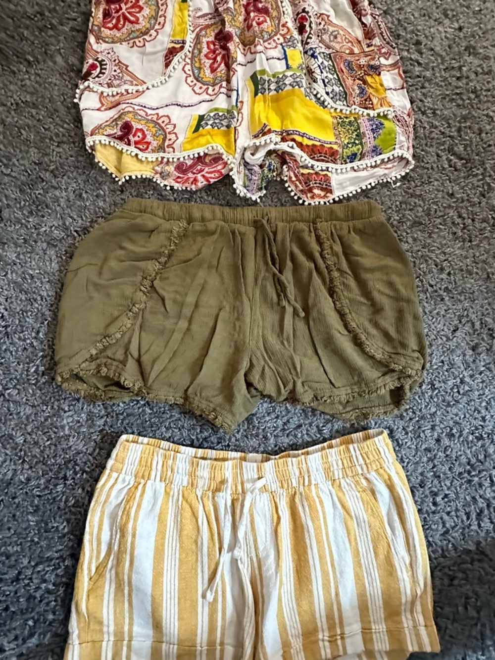 3 shorts bundle , m m s